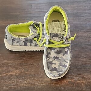 Toddler Hey Dude Kids Camo Shoes, Little Kid/ Toddler Size 10